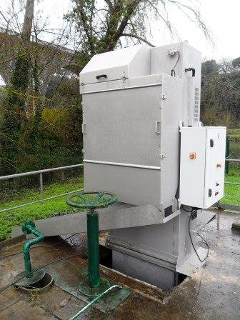 Un dégrilleur sur une usine d’eau potable