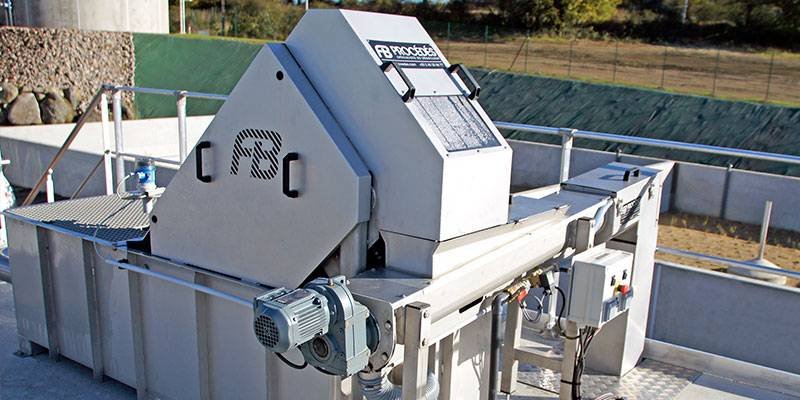 step bar-screen wastewater treatment